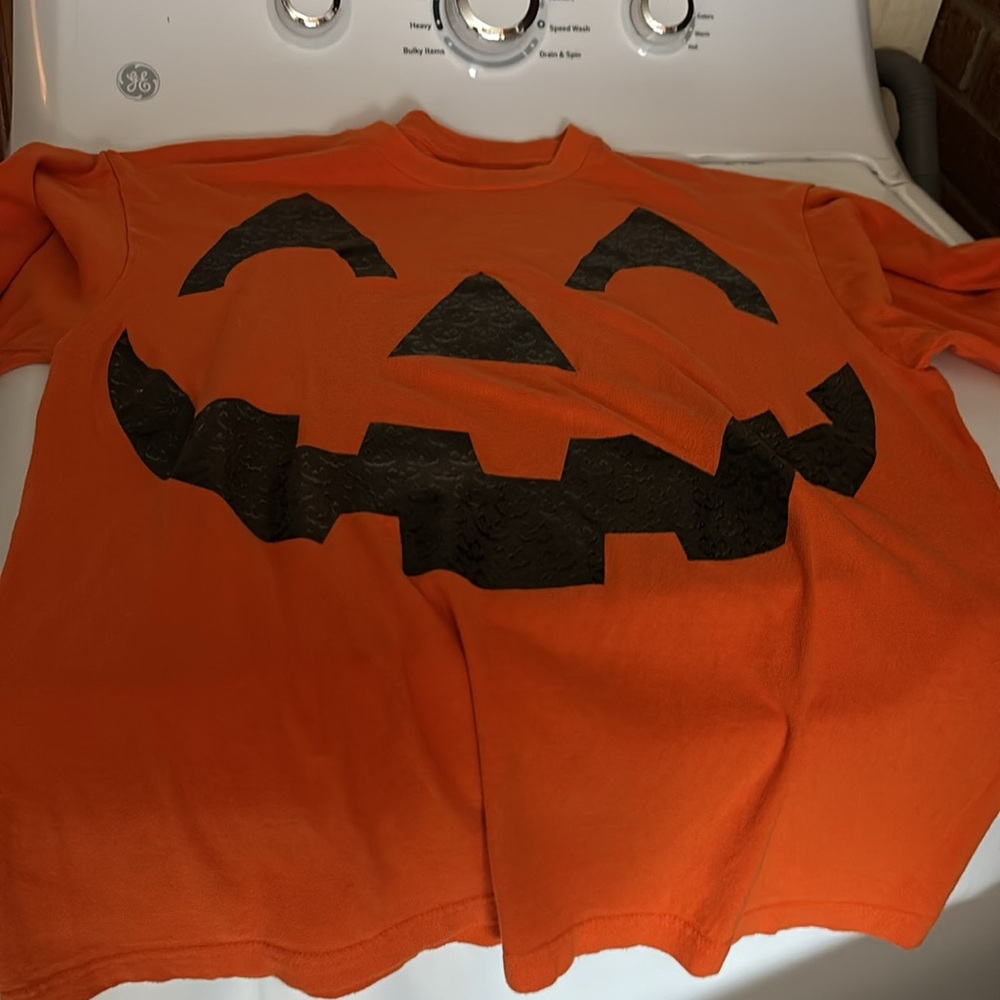 Halloween Orange Jack-O-Lantern Face Pumpkin Short Sleeves Tee Men’s M (38-40)
